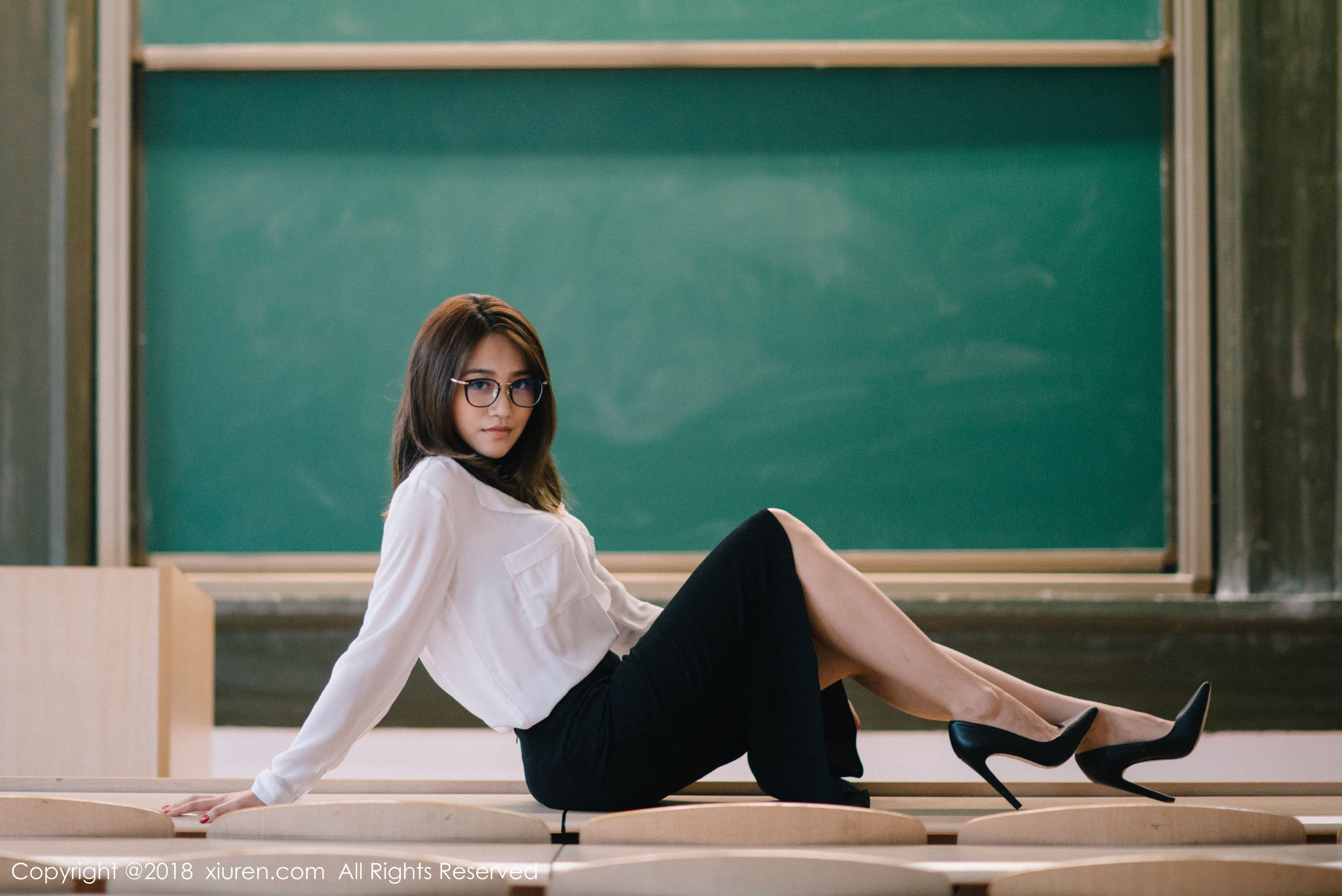 Promise Sabrina “Teacher OL Uniform theme Series” [Xiuren] No.1267 photo album