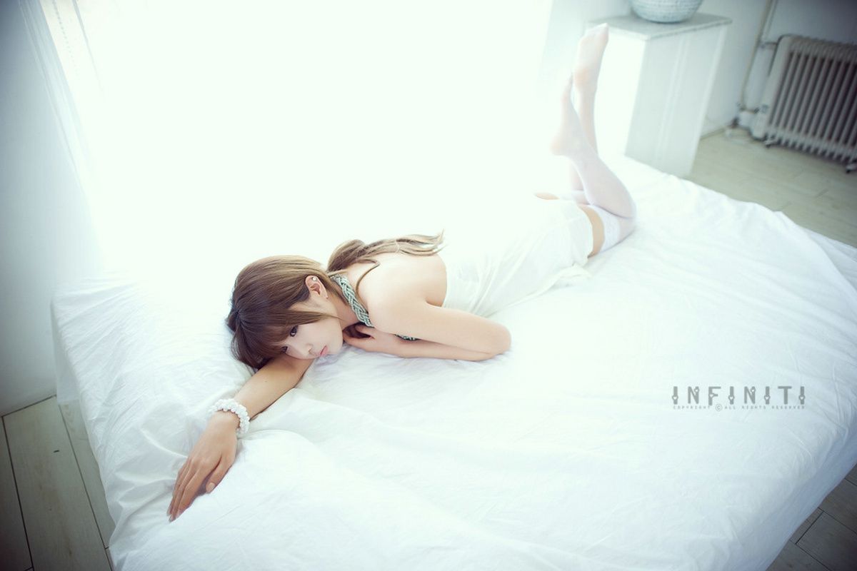 Korean sister Xu Yunmei “The best white silk angel” photo set