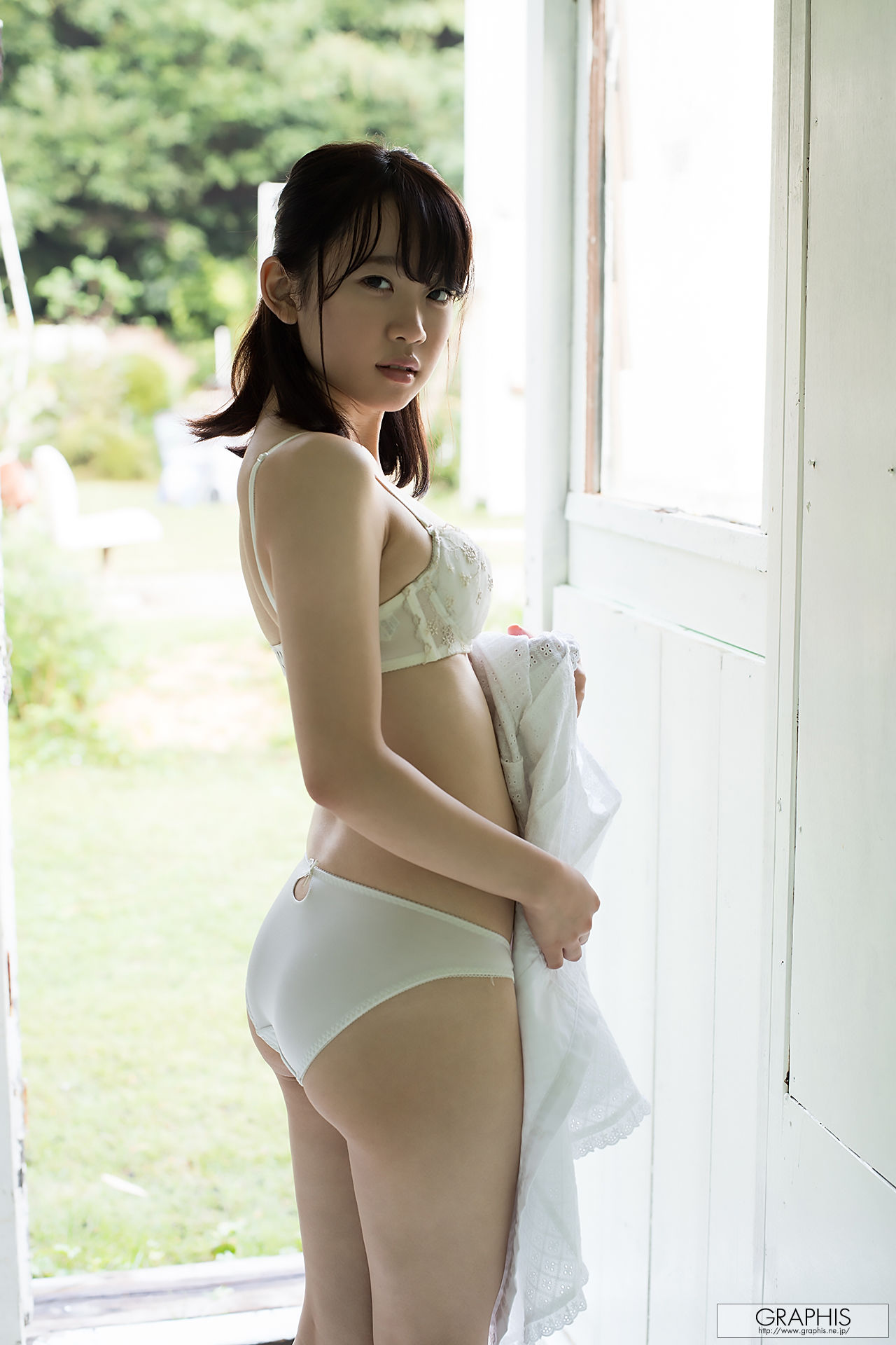 Yura Kano is anger [graphis] first gravure