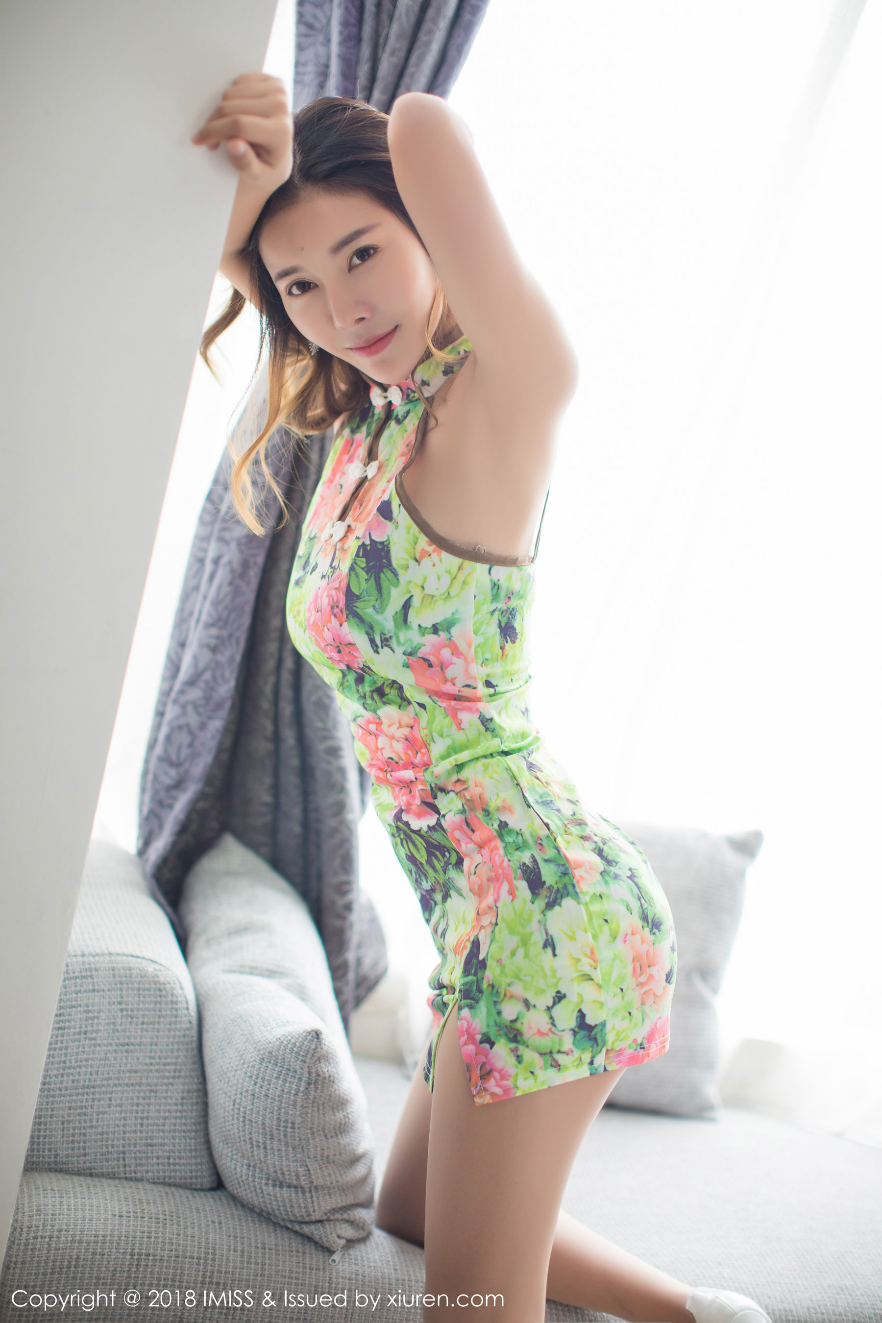 Model @yiyi Yiyi “Foot Control Lovers Welfare” [爱蜜社IMiss] Vol.222 Photo Album