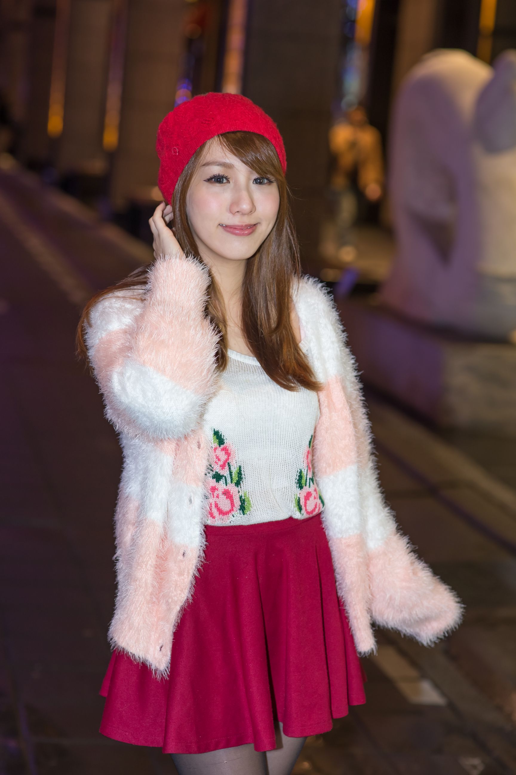 Taiwan Zhengmei Lu Xiaosushi / Lu Siying “Black Sile Night Take” photo set