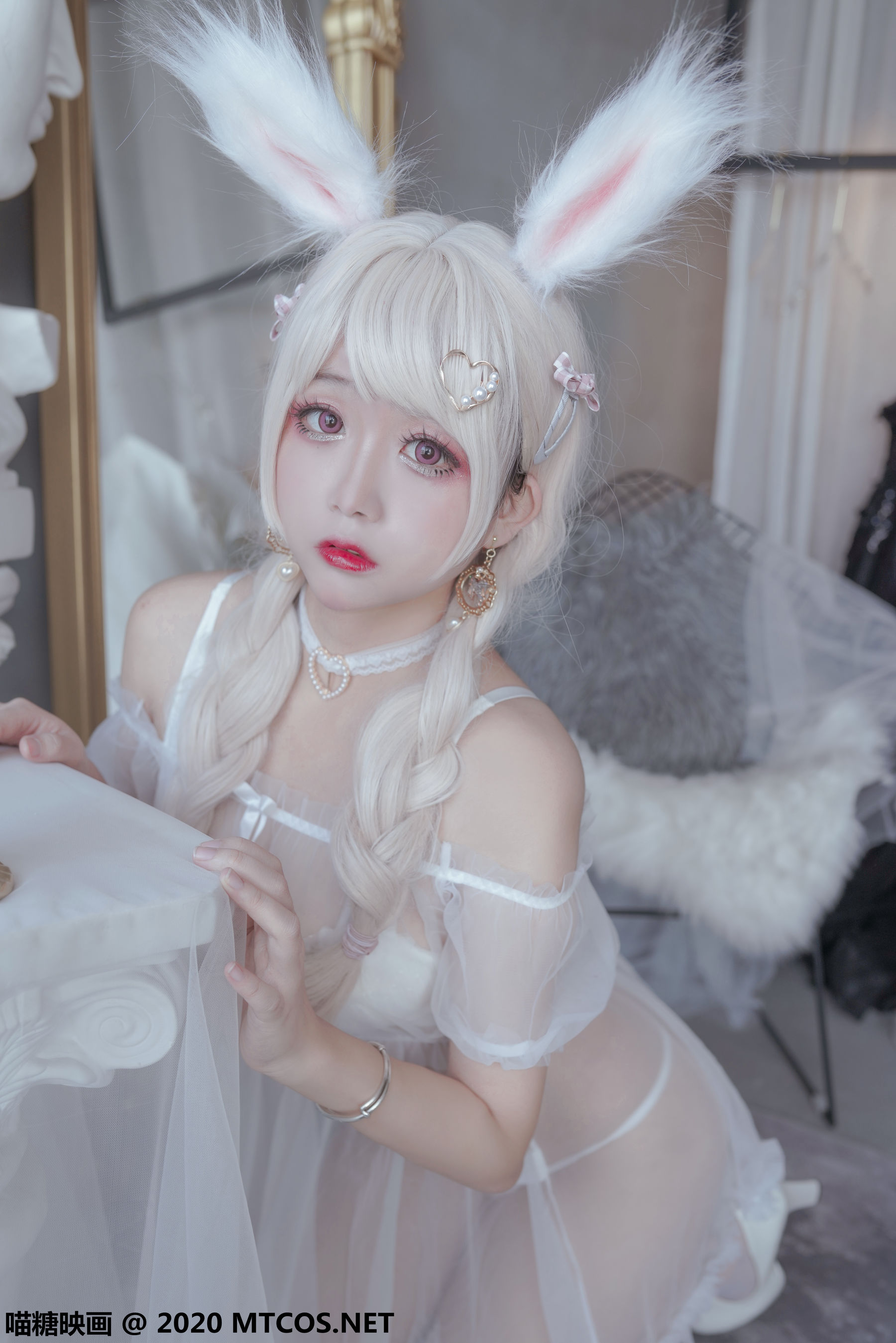 [糖] Vol.200 “Black Cat and White Rabbit” Photo Collection