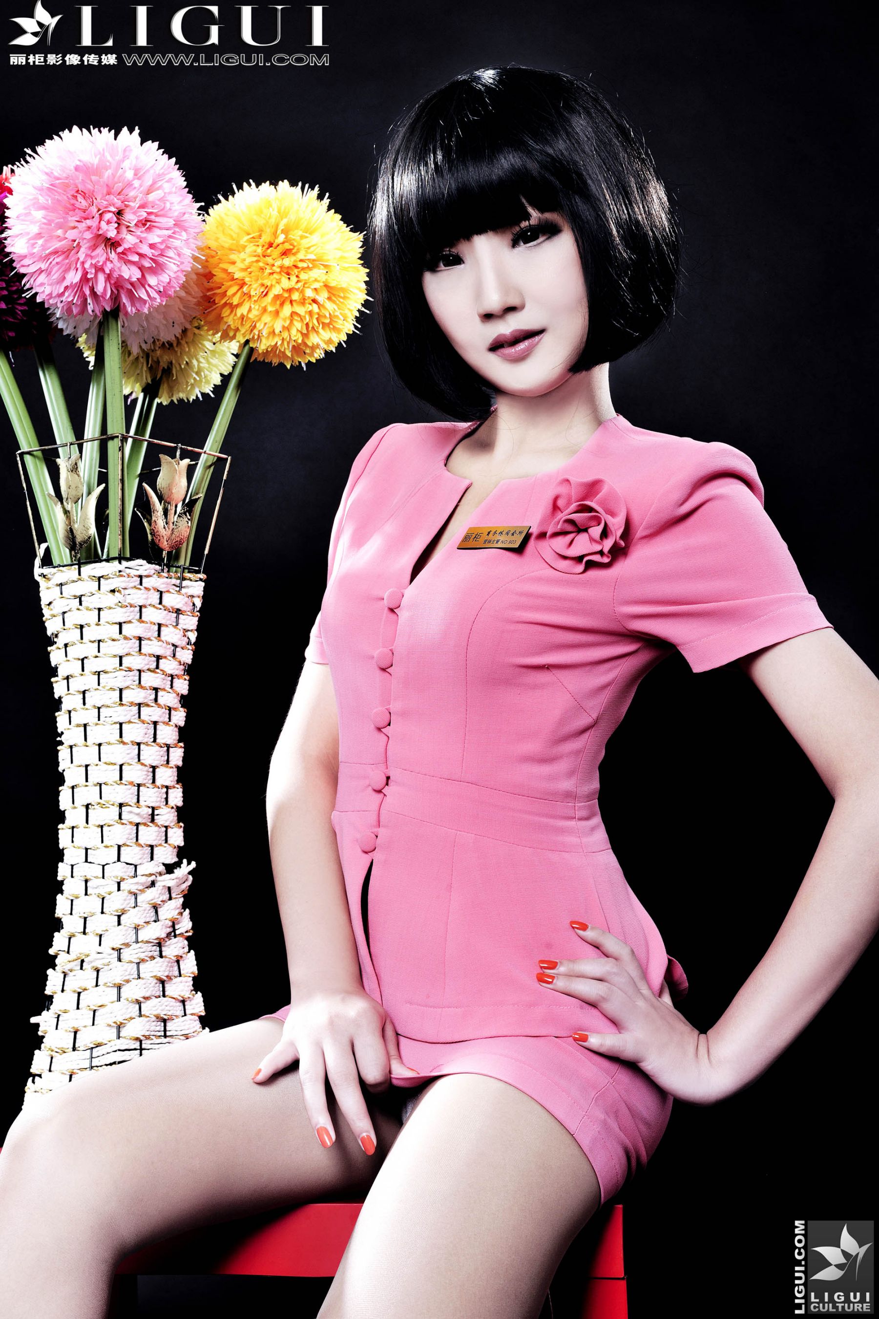 Model Si Qi “Pink Beauty” [丽柜LiGui] Photo pictures of beautiful legs and jade feet